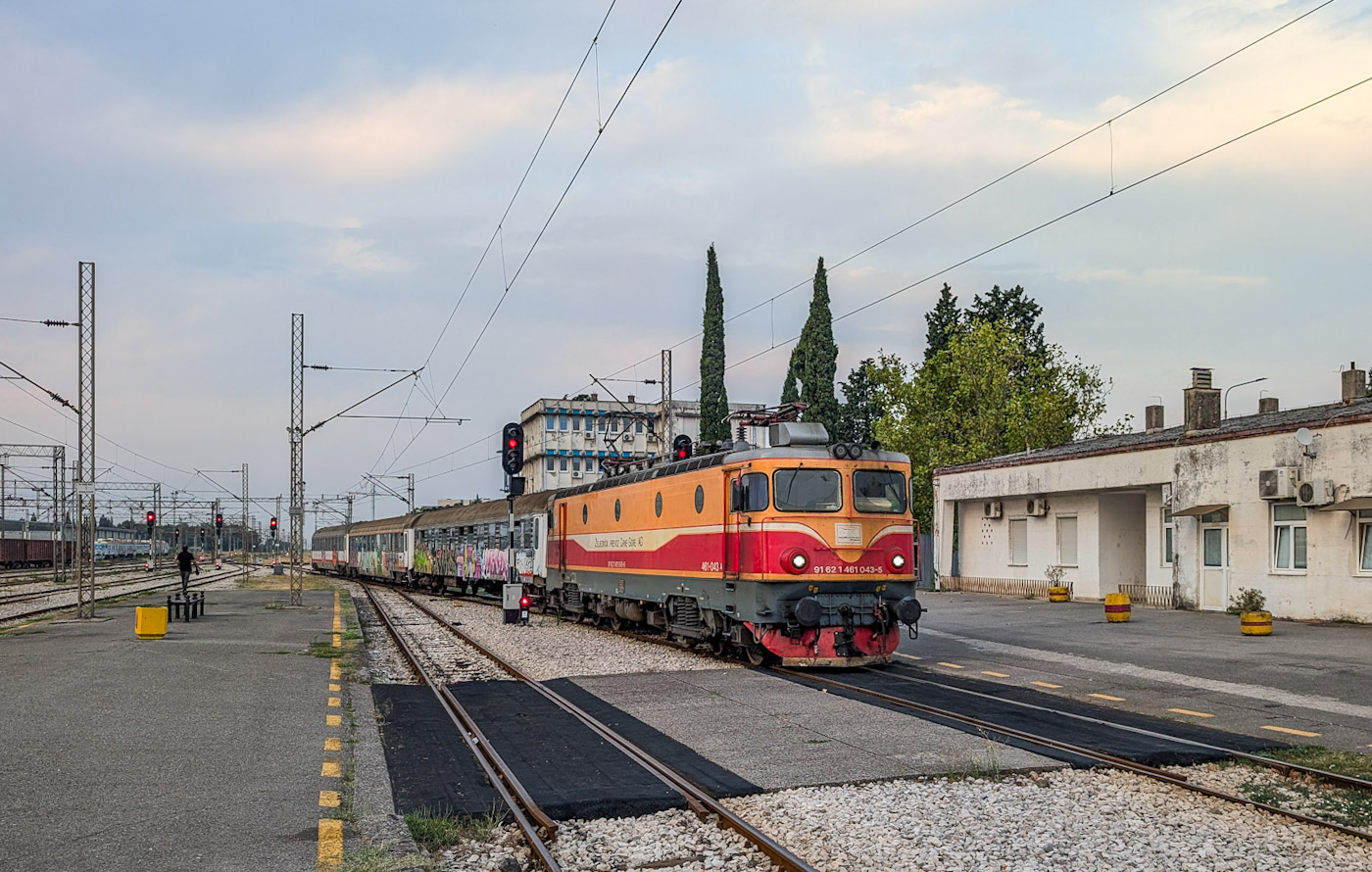 461-043