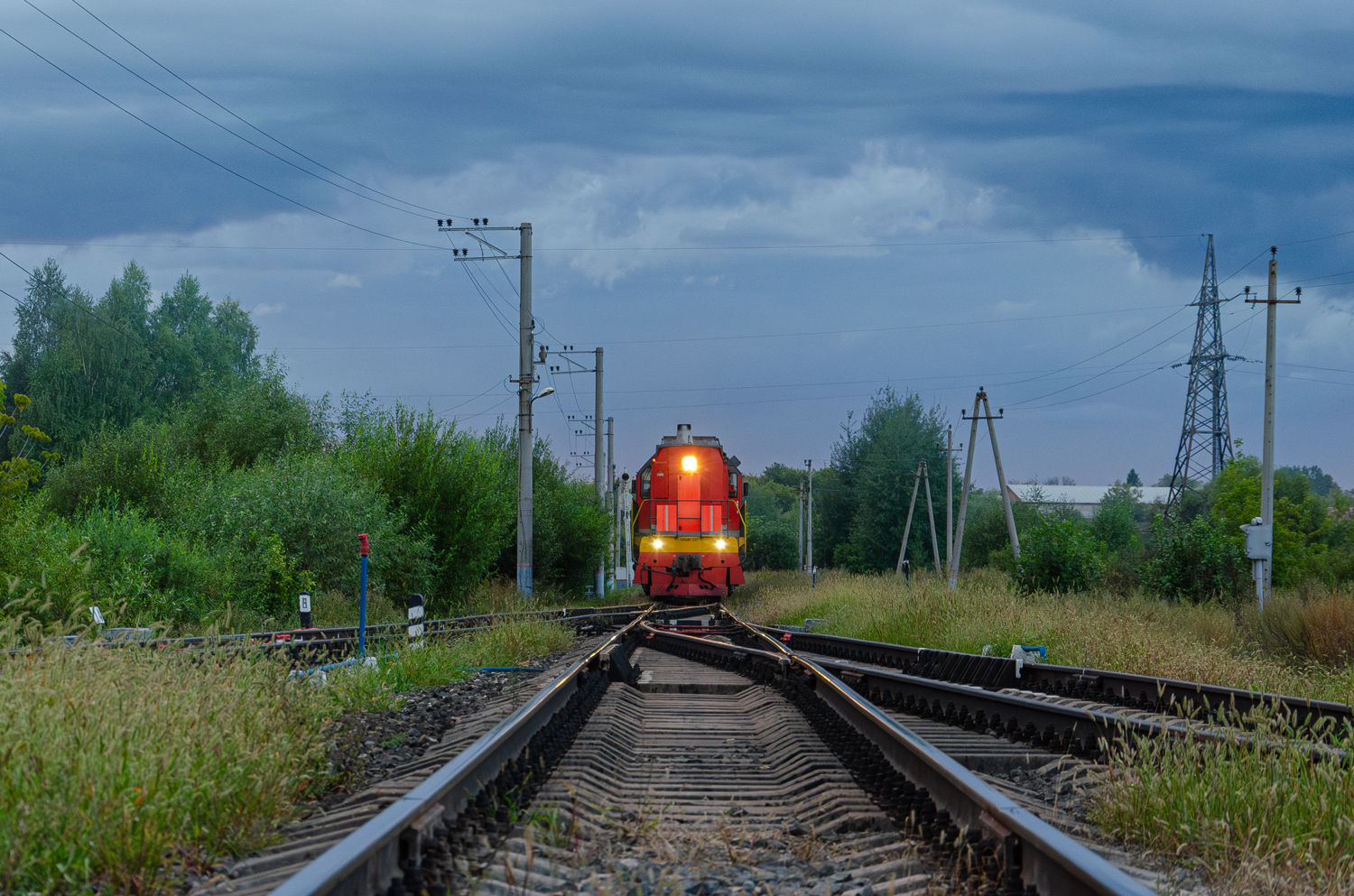 ТЭМ18ДМ-2207