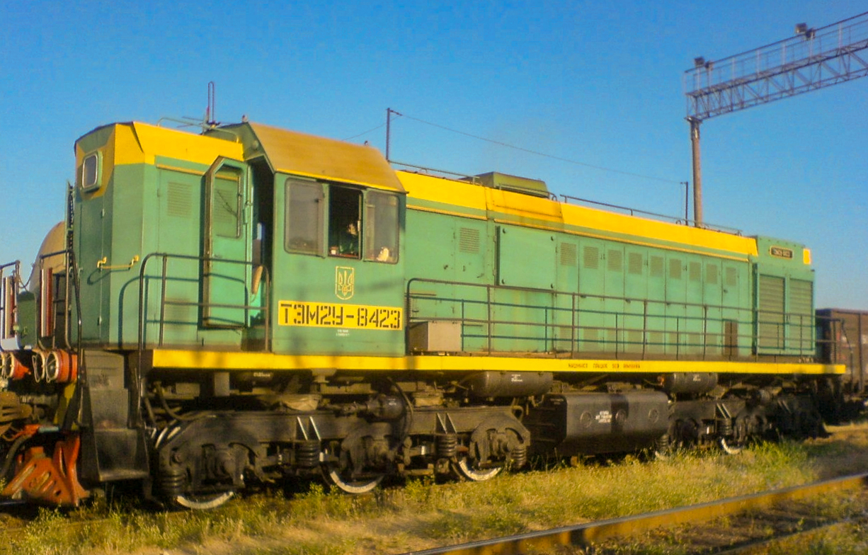 ТЭМ2У-8423