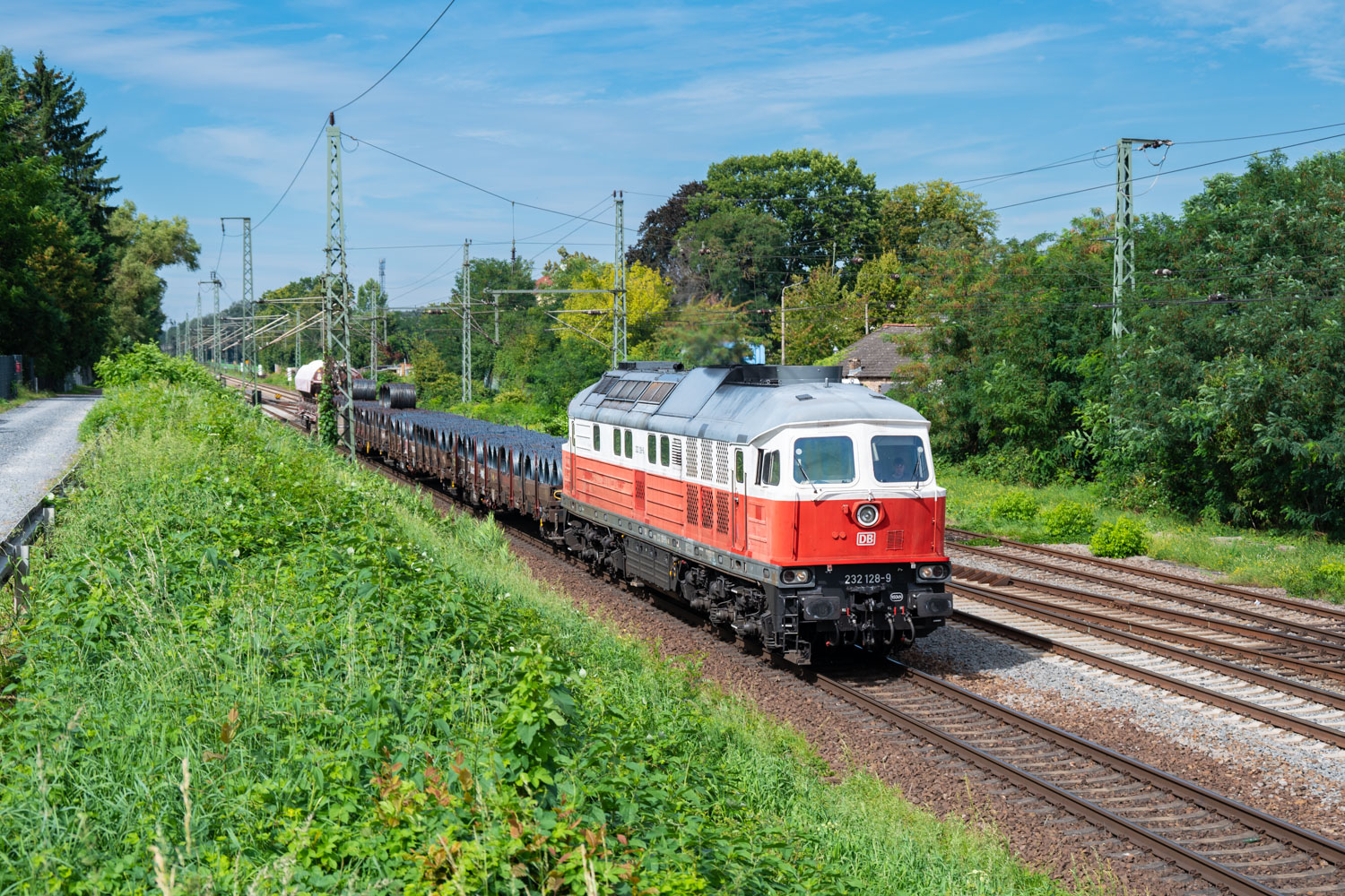 232 128-9