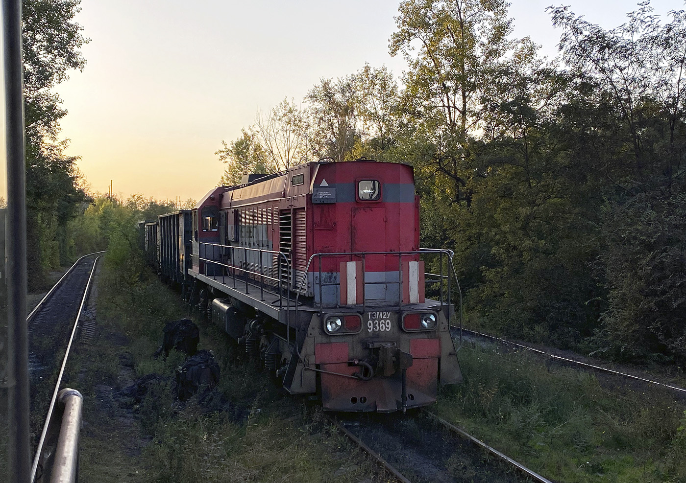 ТЭМ2У-9369
