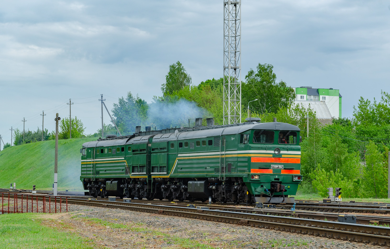 2ТЭ10М-3567