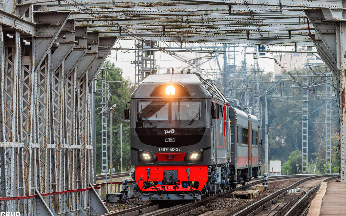 ТЭП70БС-371