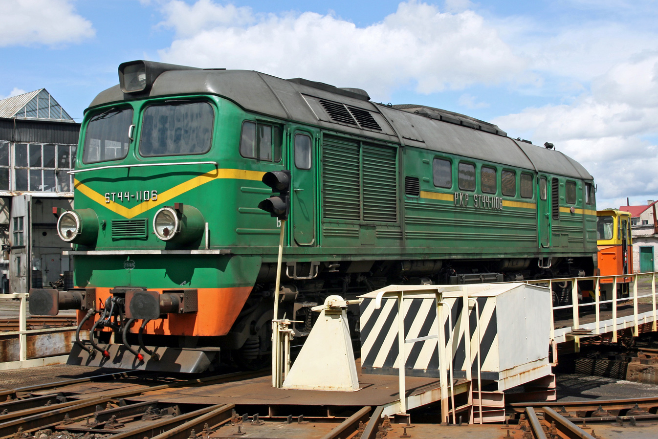 ST44-1106