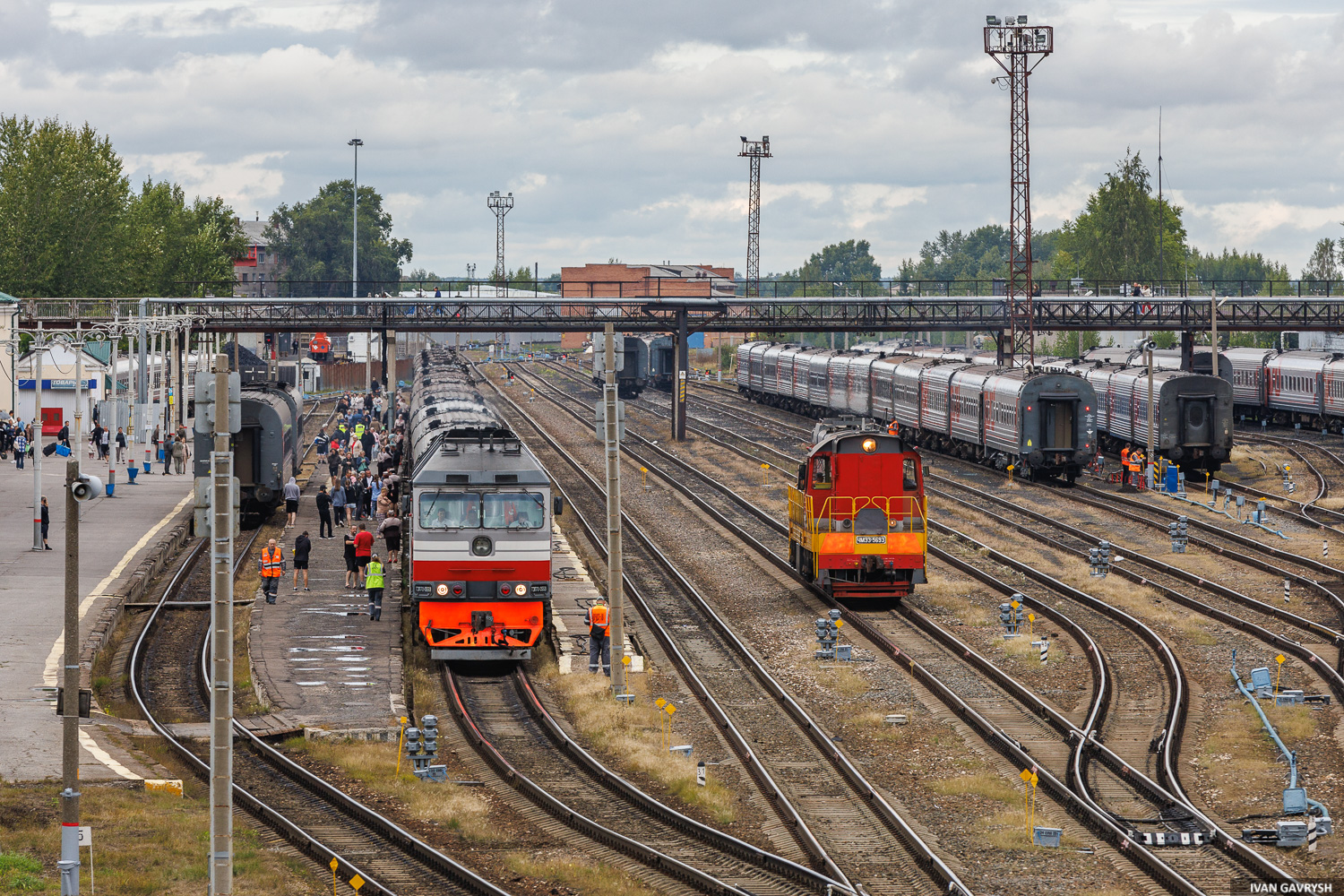 ТЭП70-0559; ЧМЭ3-5693 ТЭП70-0559; ЧМЭ3-5693