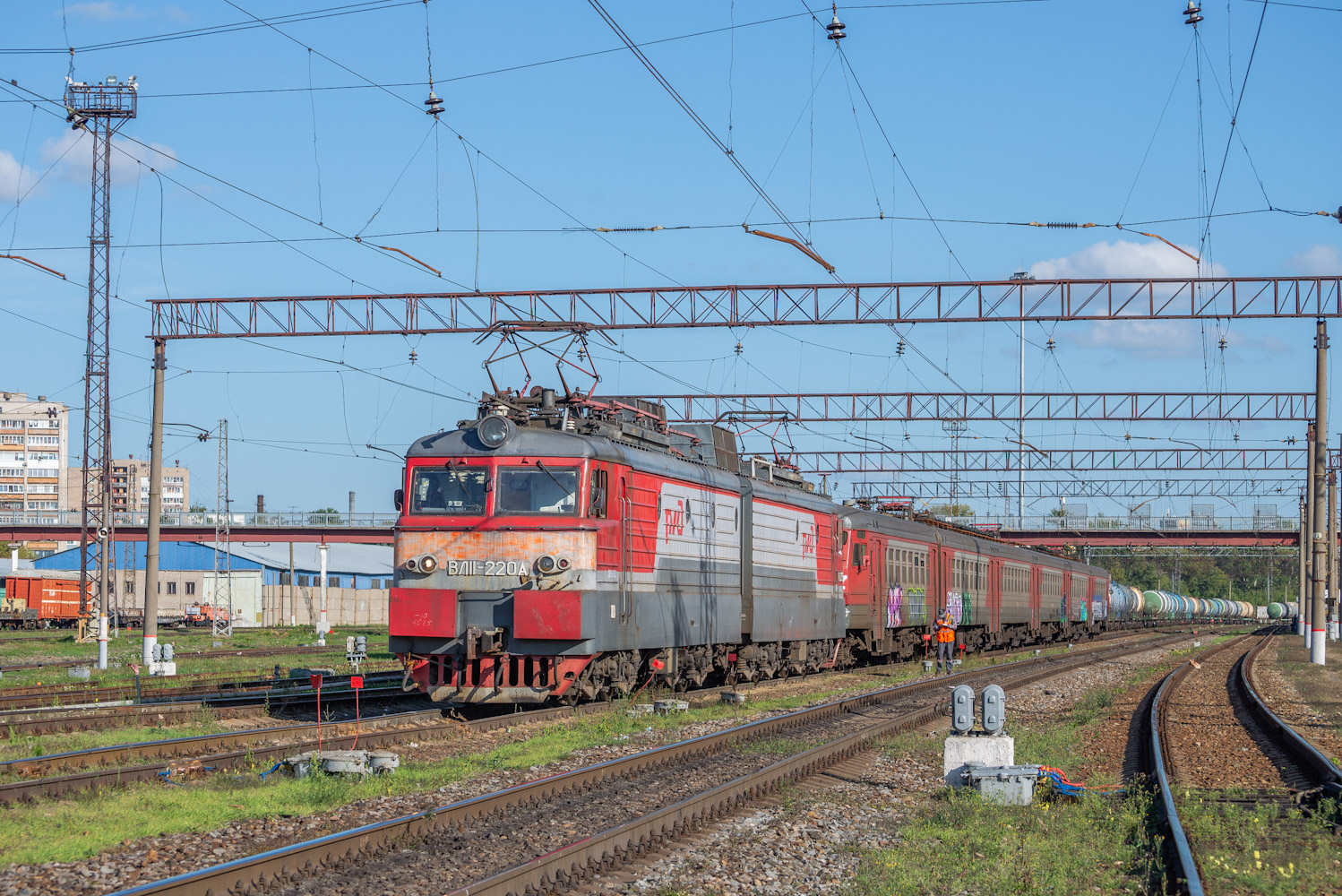 ВЛ11-220