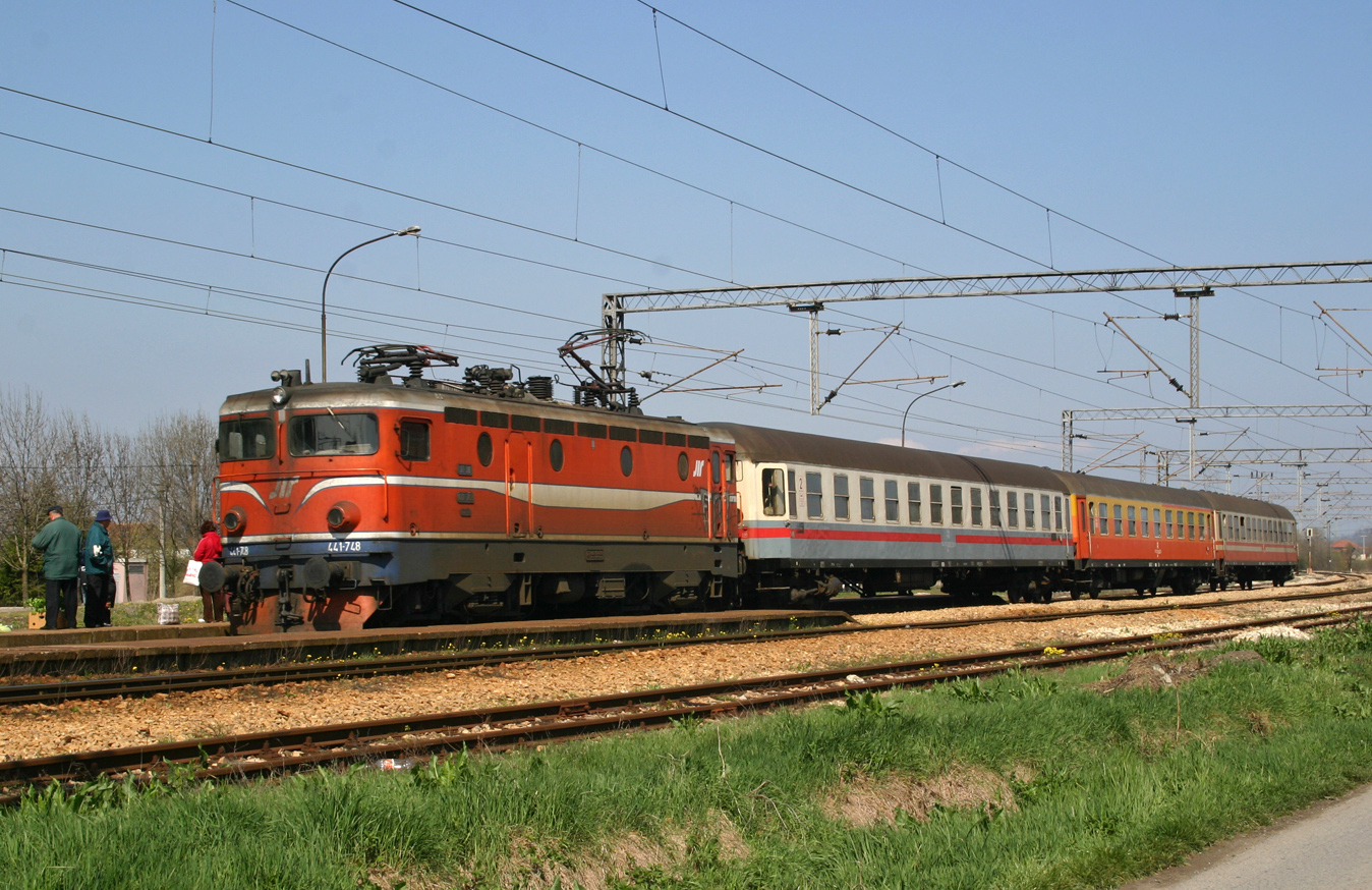 441-748