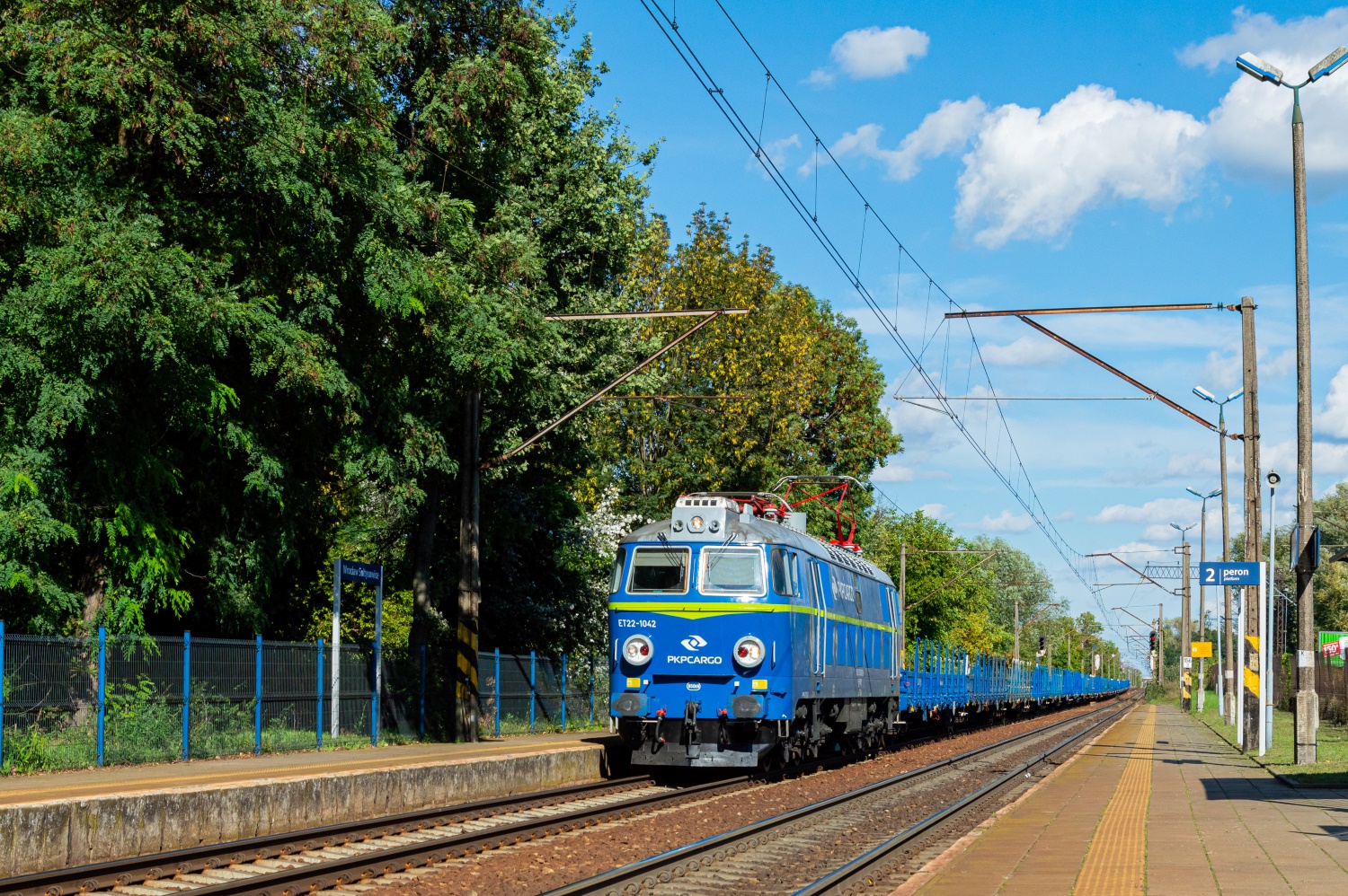 ET22-1042