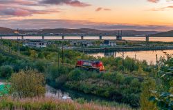 ТЭМ18ДМ-1422 (October Railway)