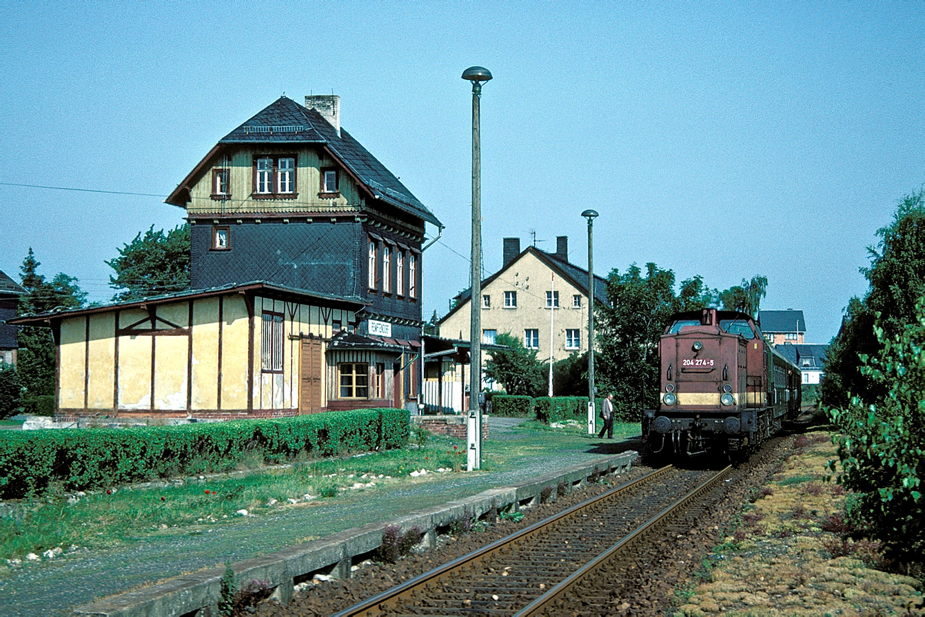204 274-5