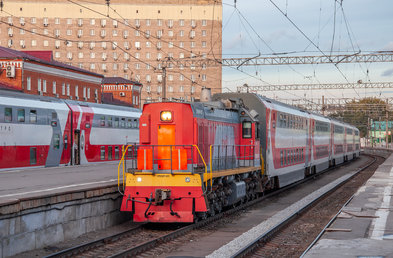 ТЭМ18ДМ-1805