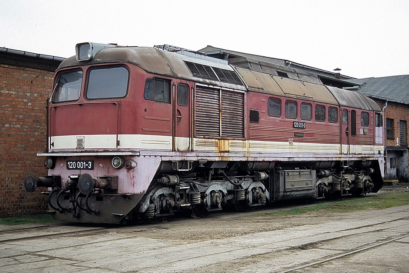 220 001-2