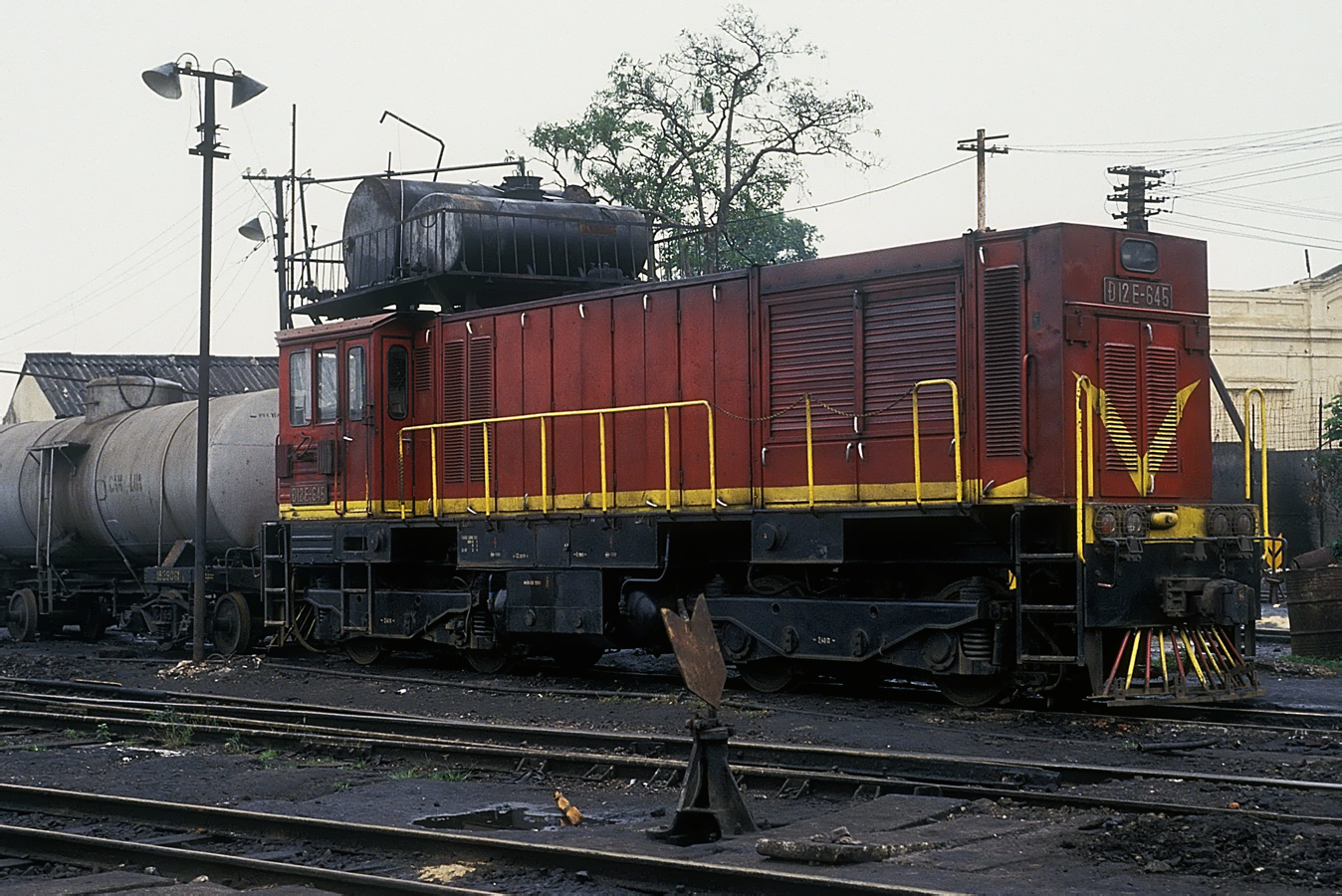 D12E-645