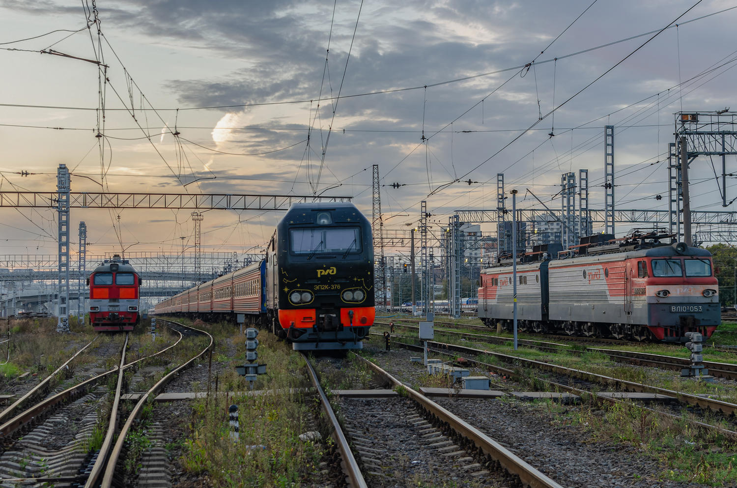 ЭП2К-376; ВЛ10У-053