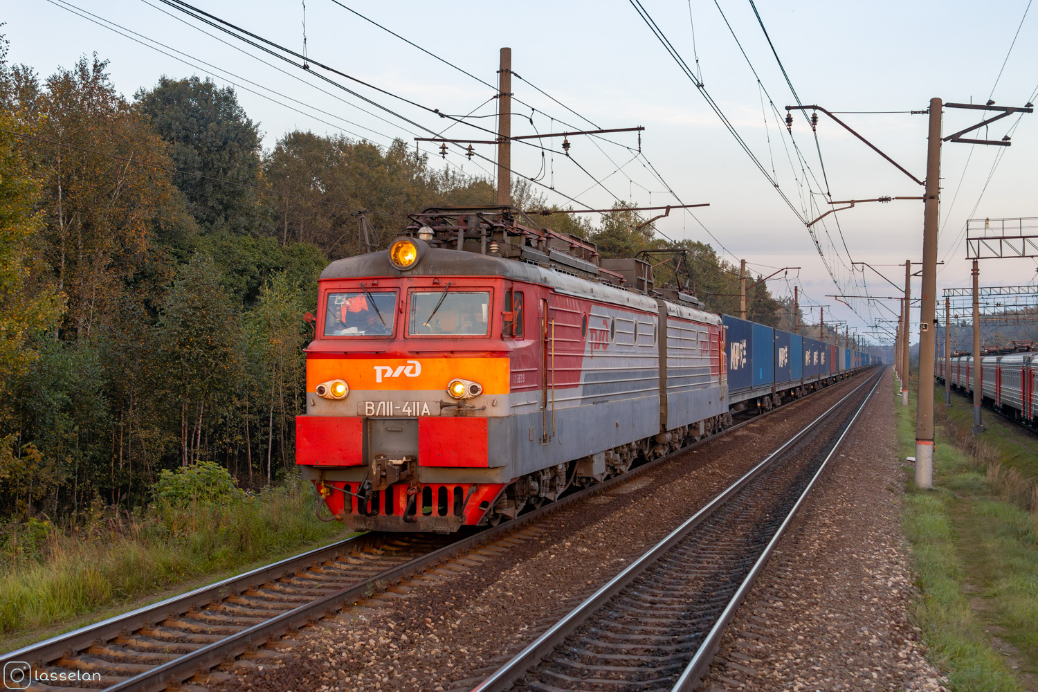 ВЛ11-411