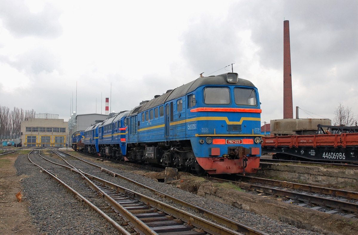 М62-1223