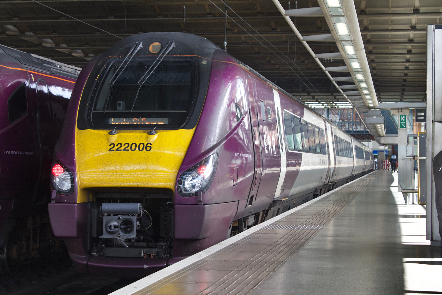 222006