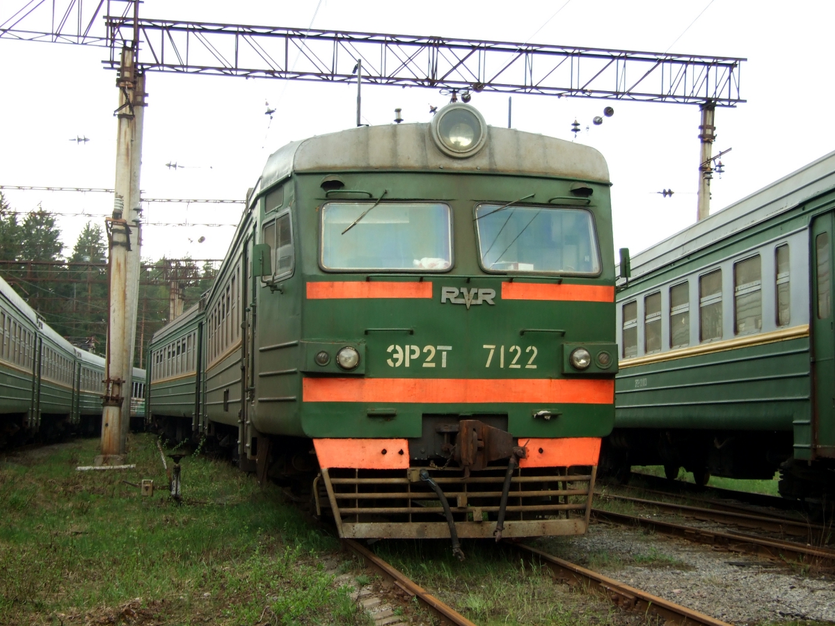 ЭР2Т-7122
