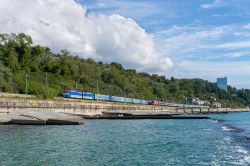 ВЛ10-1871 (North Caucasus Railway); ЭС2Г-008 (North Caucasus Railway)