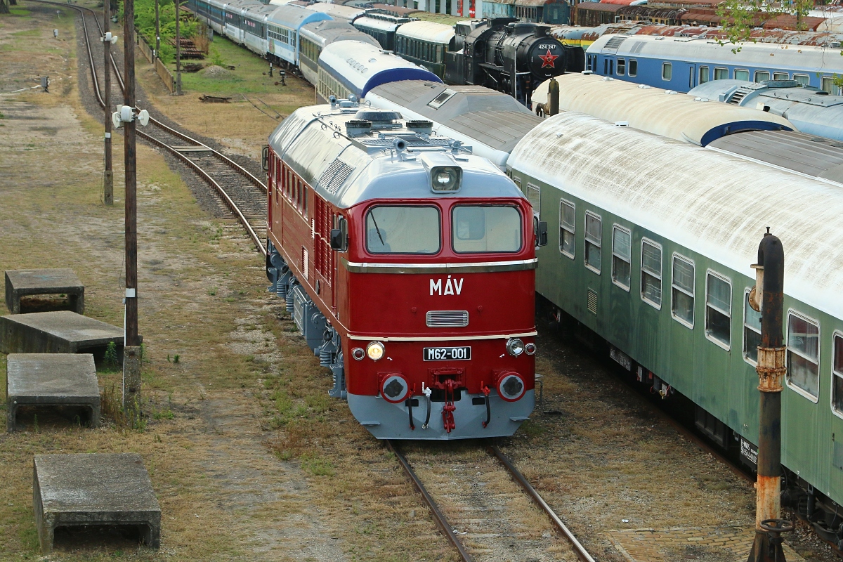 M62-001