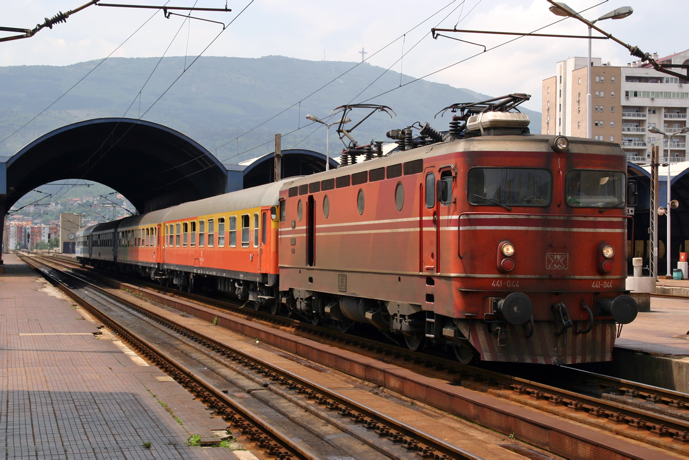 441-044