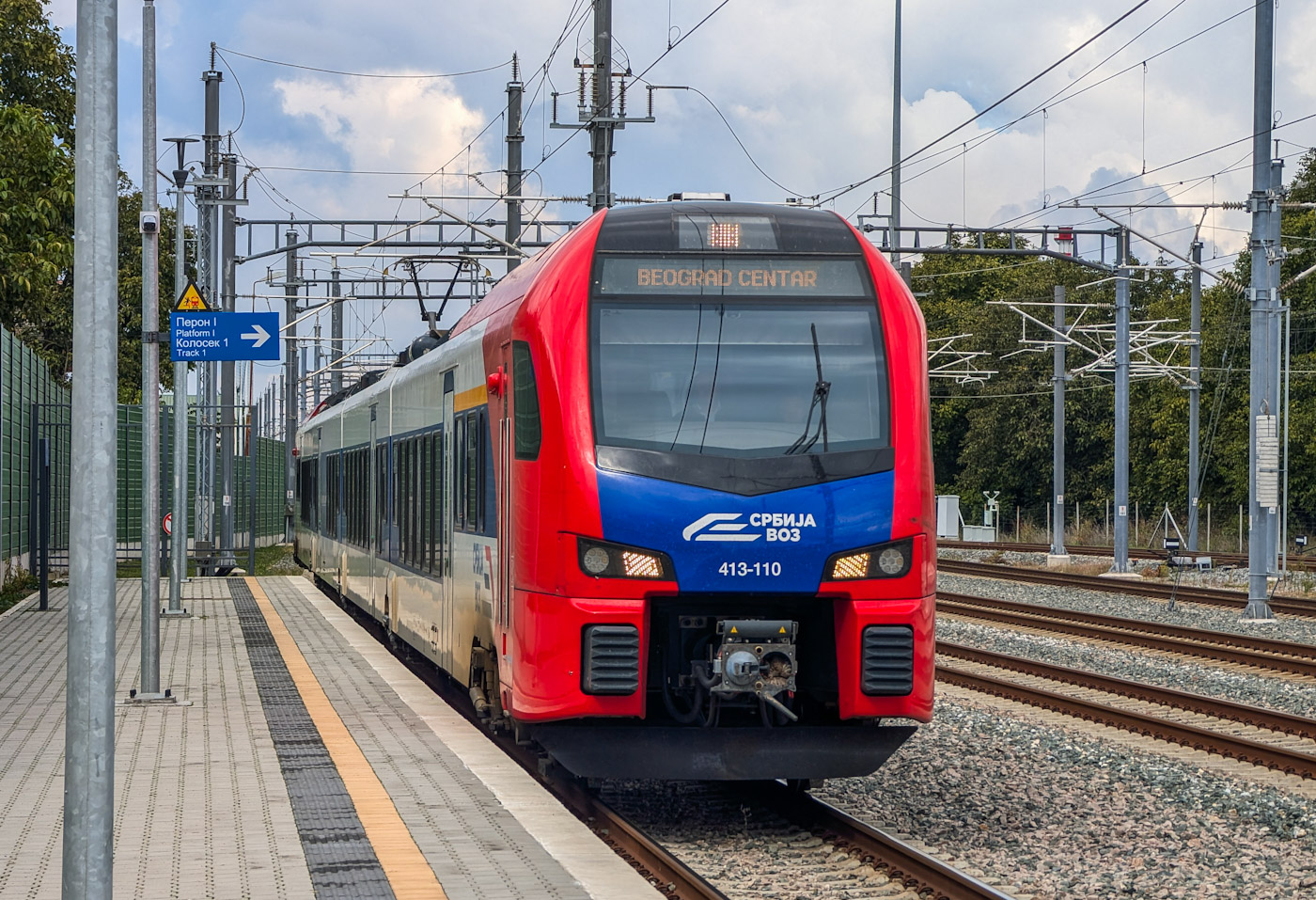 413 110