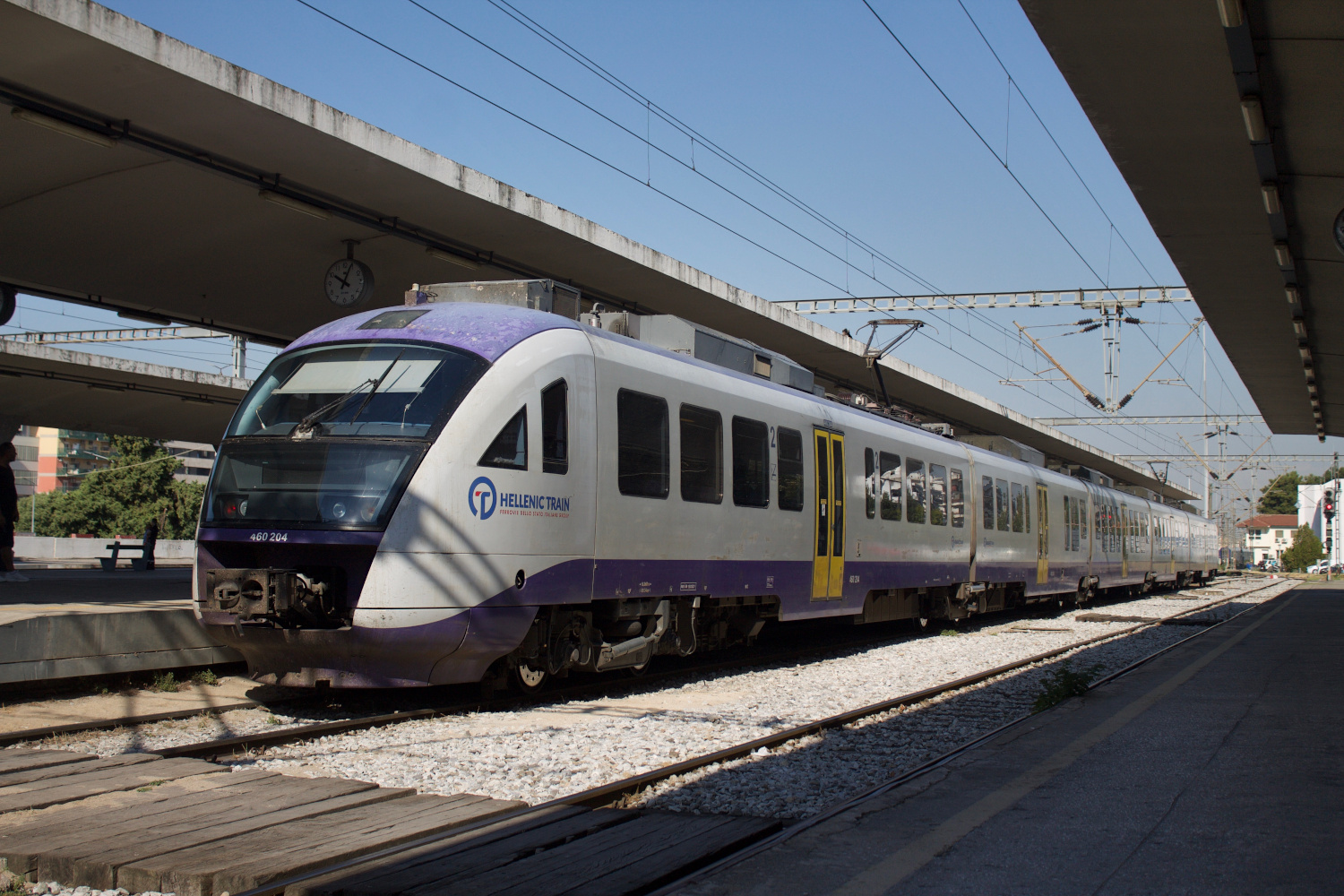 460 104