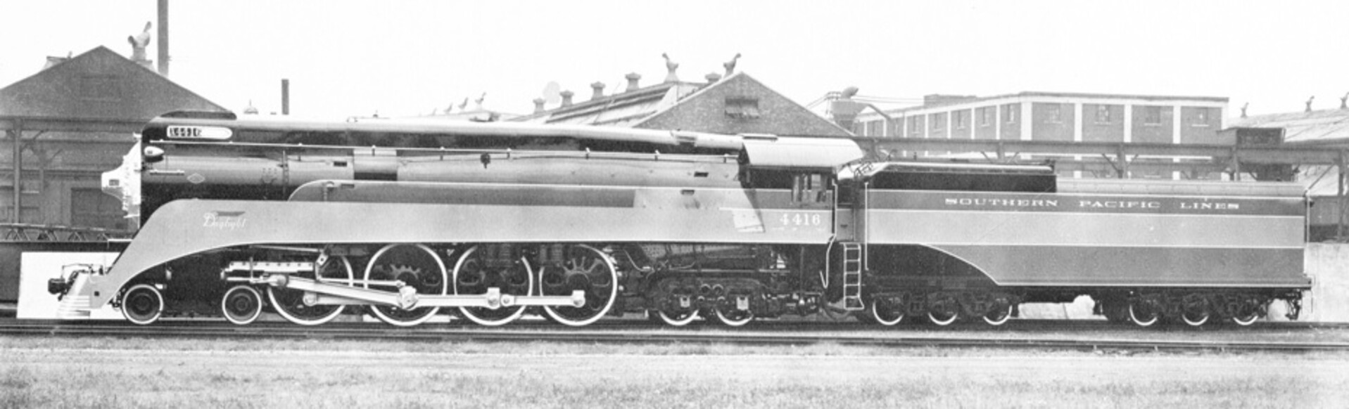 4416