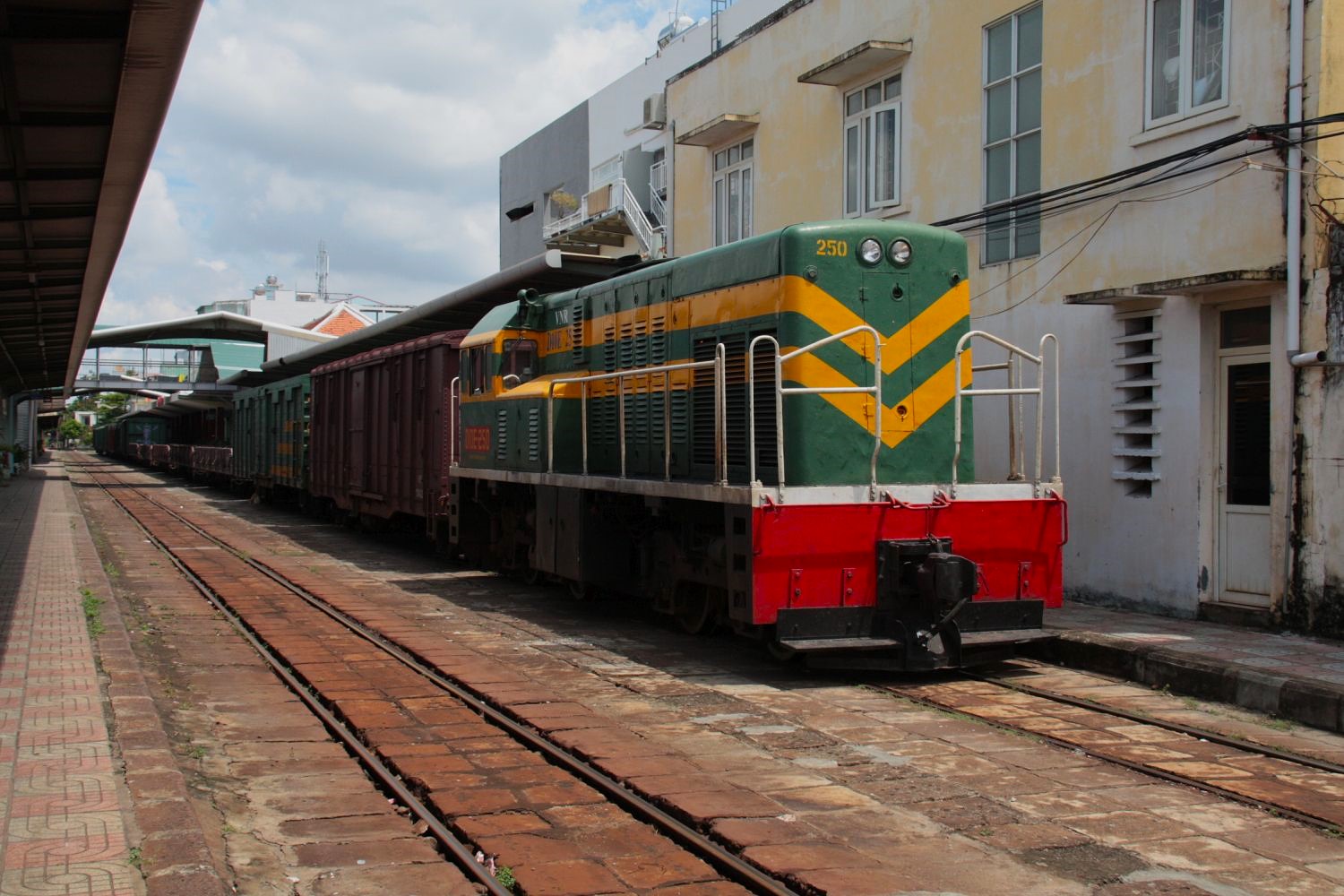 D10E-250