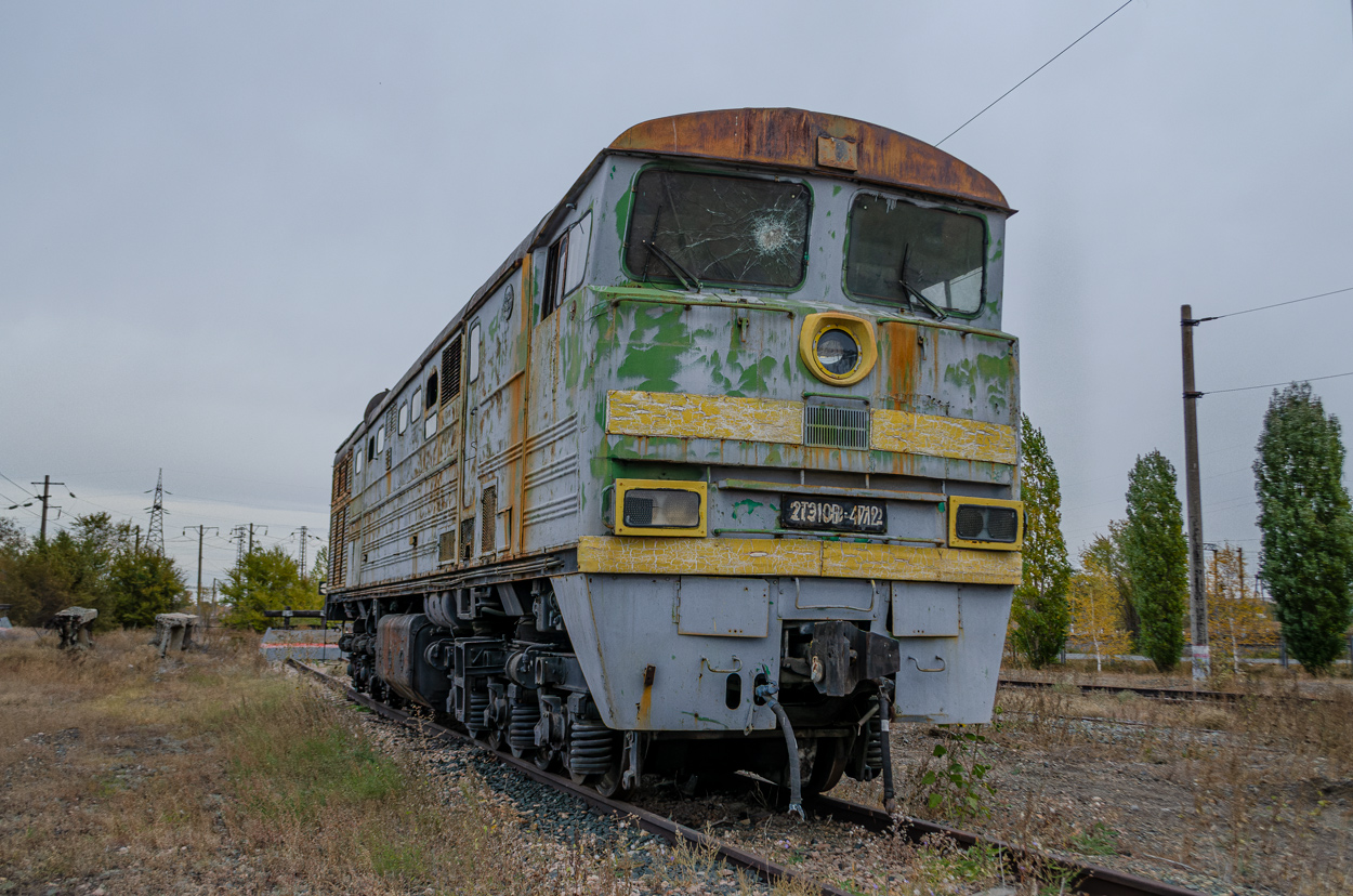 2ТЭ10В-4712