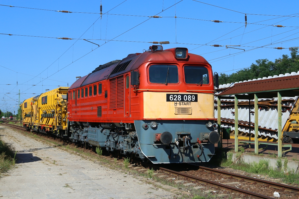 628 089