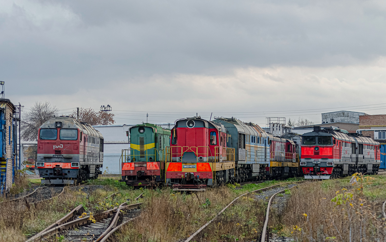 2ТЭ116У-0176; ЧМЭ3-4771; 2ТЭ116-1584