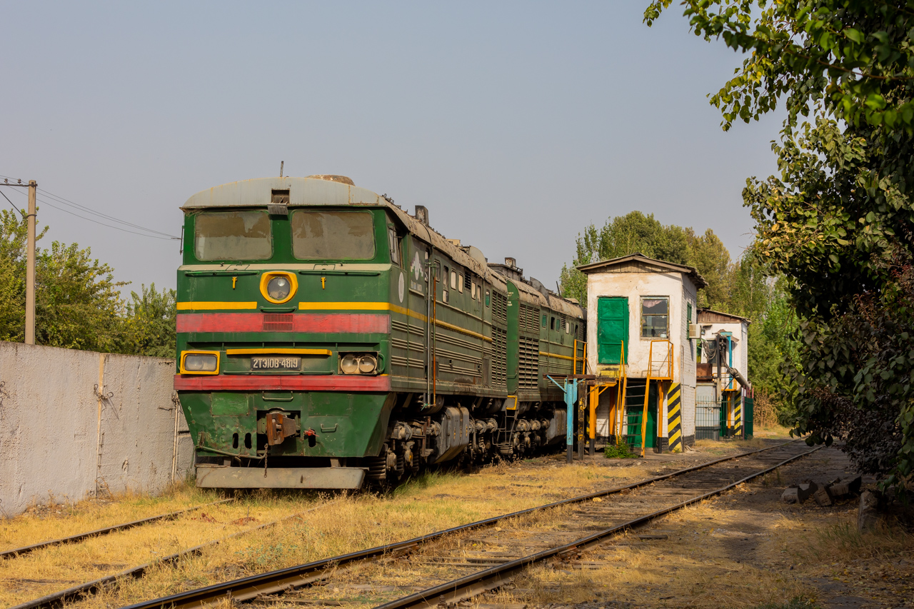 2ТЭ10В-4819