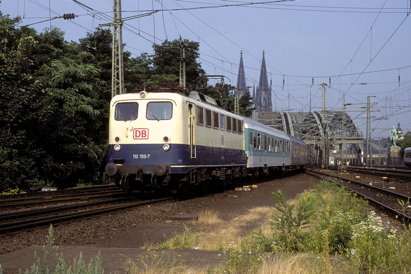 110 199-7 110 199-7
