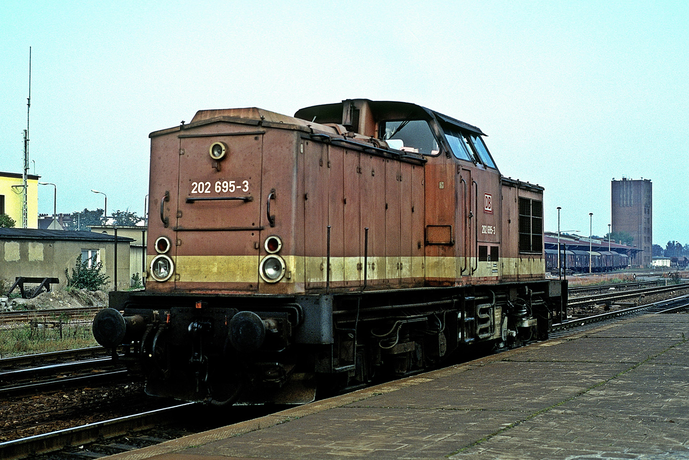 202 695-3