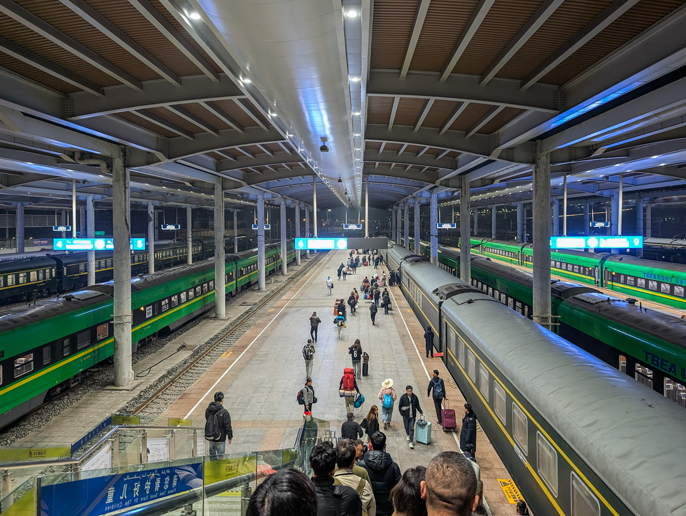 Железные дороги Китая — Станции и перегоны