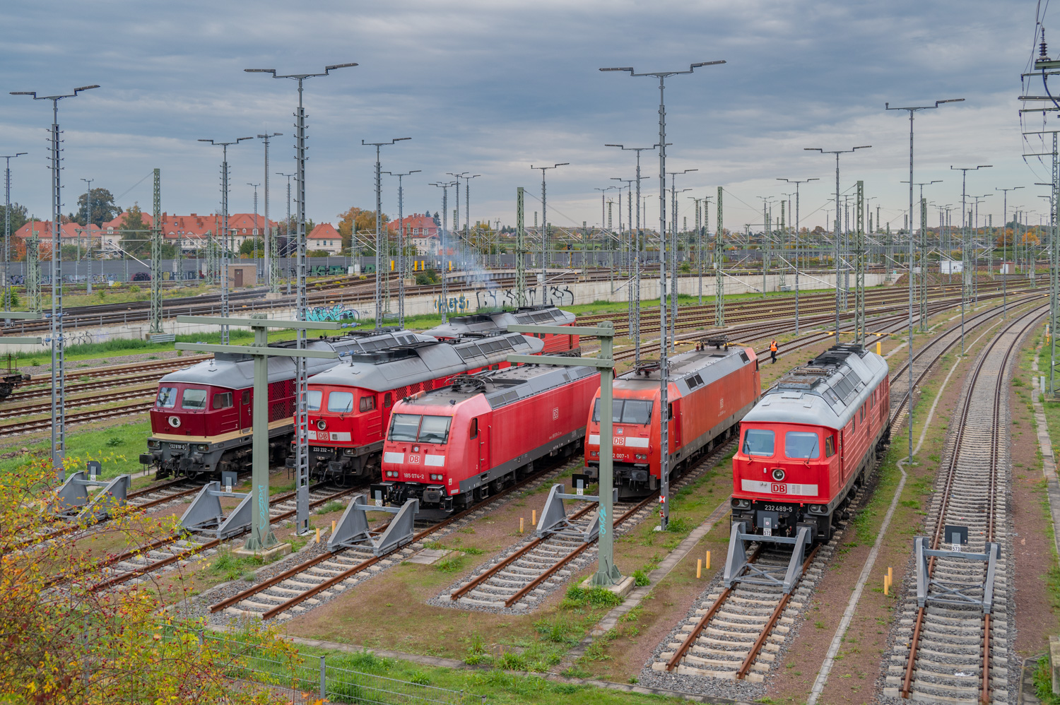 185 074-2; 232 489-5