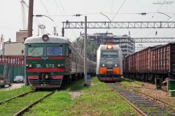3ЭС5К-079 (Far Eastern Railway); ЭР9МК-570 (Far Eastern Railway)