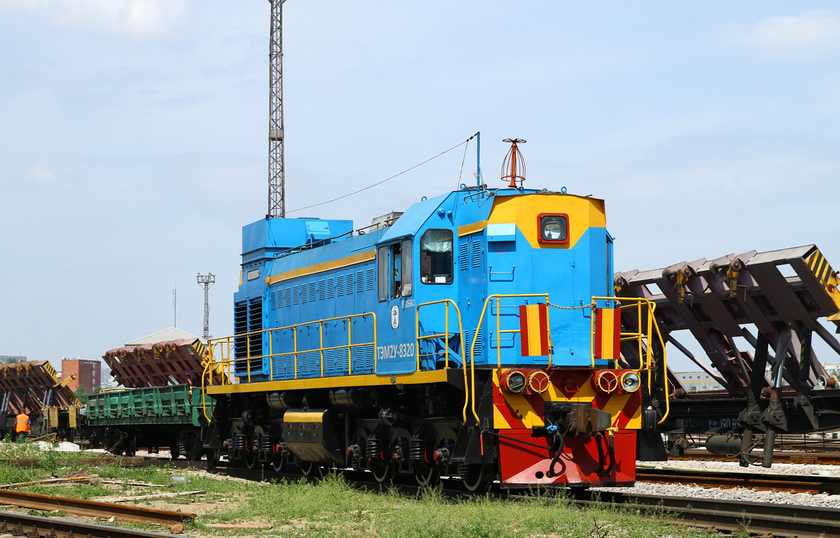 ТЭМ2У-8320