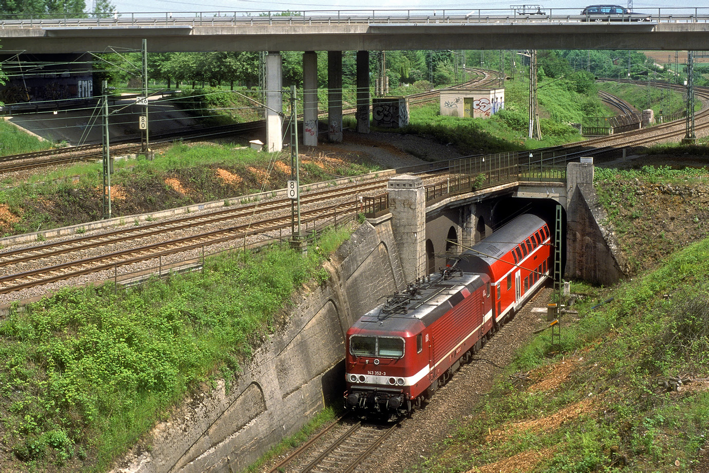 143 352-3