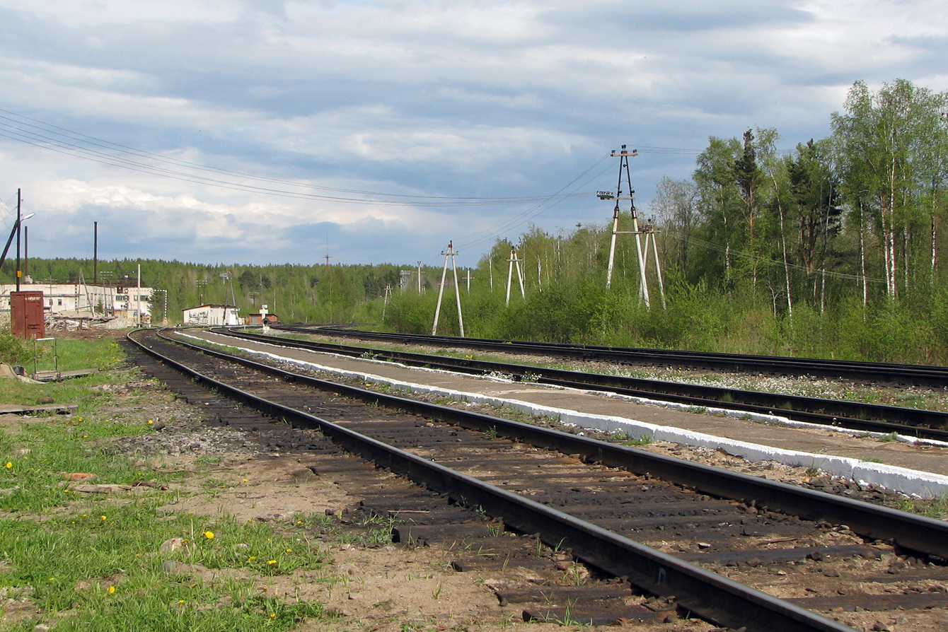 October Railway &mdash; Stations & ways