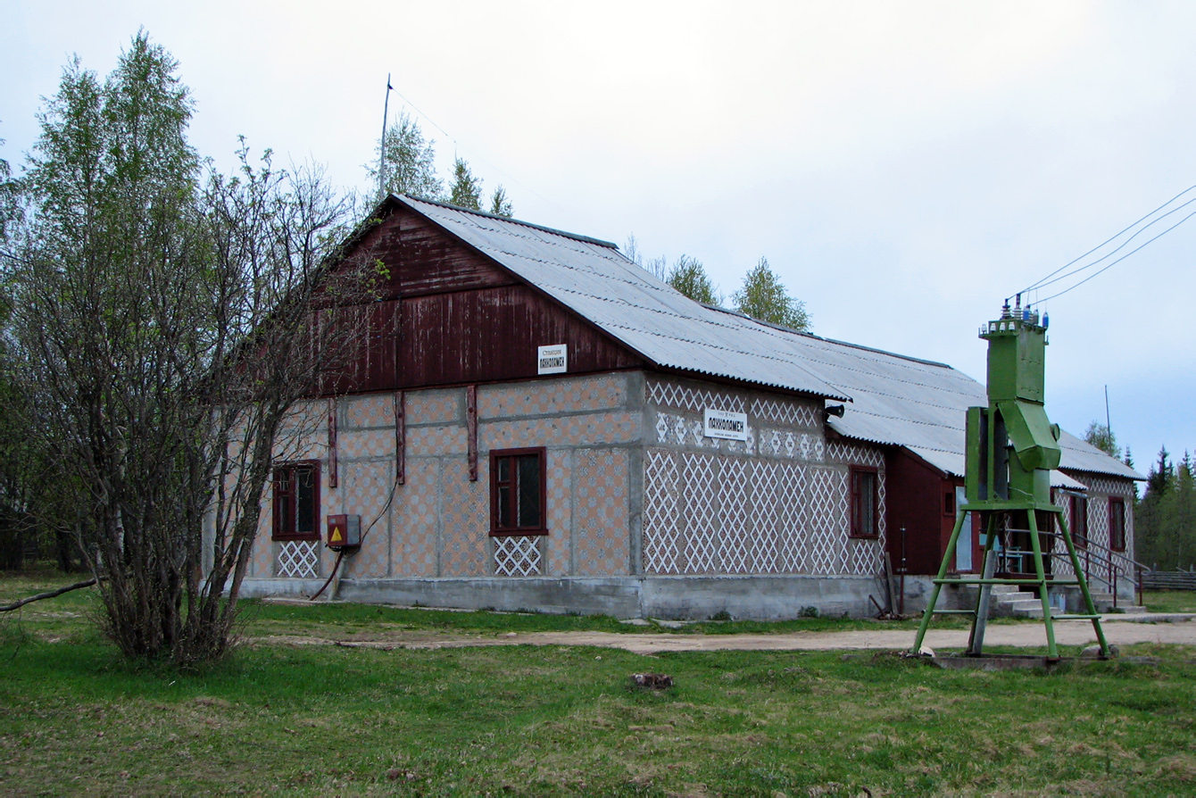 October Railway &mdash; Stations & ways