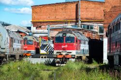 2ТЭ116УД-022 (Northern Railway); 2ТЭ116УД-016 (Northern Railway)