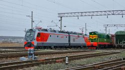 ЧМЭ3-6047 (Privolzhsk (Volga) Railway); 2ЭС5К-782 (Privolzhsk (Volga) Railway)