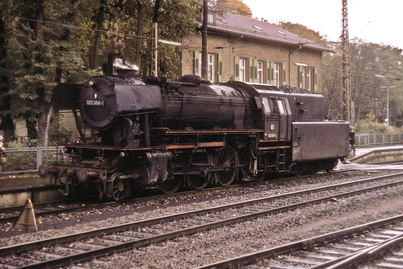 023 058-1