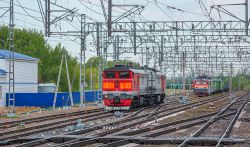 ВЛ10У-863 (Московская железная дорога); 2ТЭ10МК-2755 (Горьковская железная дорога)