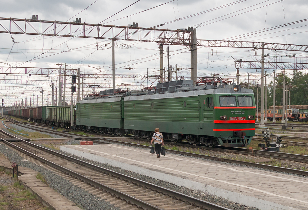 ВЛ15С-028