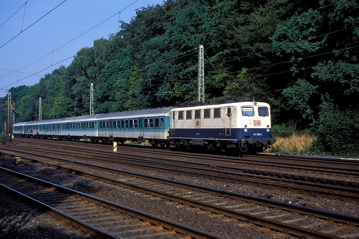 141 180-0