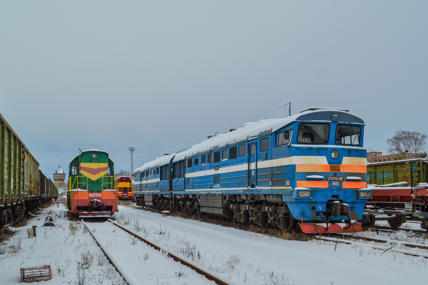 ЧМЭ3-3350; 2ТЭ116-987