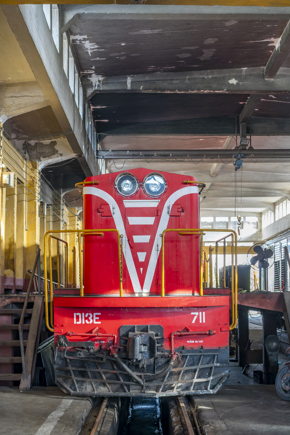 D13E-711